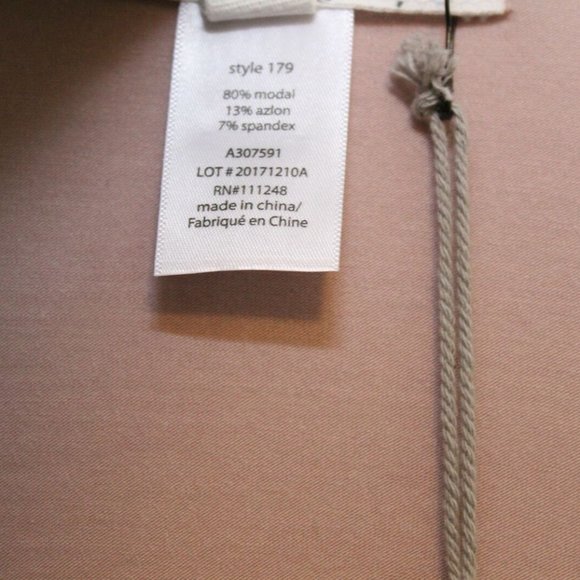 NWT Barefoot Dreams LUXE Milk Jersey Caftan Faded Rose Women's OS Plus H12720 - Picture 7 of 12